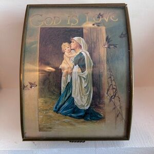 Vintage music box with Mother and Child plays “How Great Thou Art”